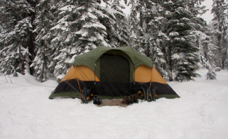 how to heat a tent without electricity