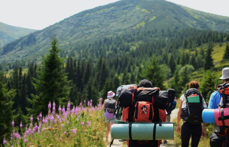 how to attach sleeping bag to backpack