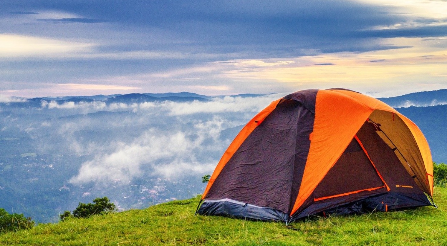 How to Clean a Tent That Smells in 5 Easy Steps