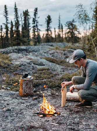 how to make a fire with rocks